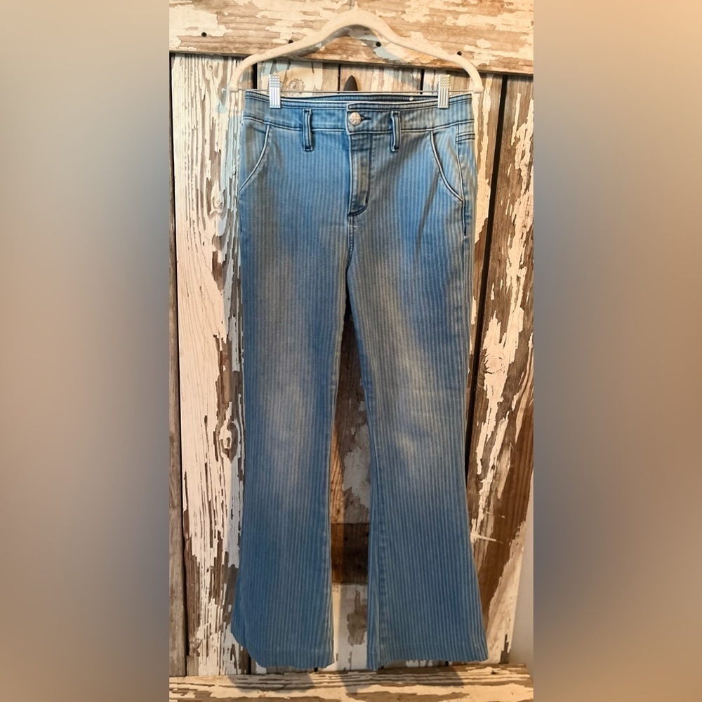 Miss Me High Rise Flare size 28 inseam 28.5 pinstripe jeans